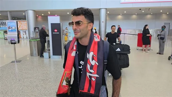 زيزو يوضح تفاصيل انتقاله للأهلي ويشير إلى أن عروض الأندية المصرية لا تُقارن بالعروض الخارجية. زيزو يوضح تفاصيل انتقاله للأهلي ويشير إلى أن عروض الأندية المصرية لا تُقارن بالعروض الخارجية.
