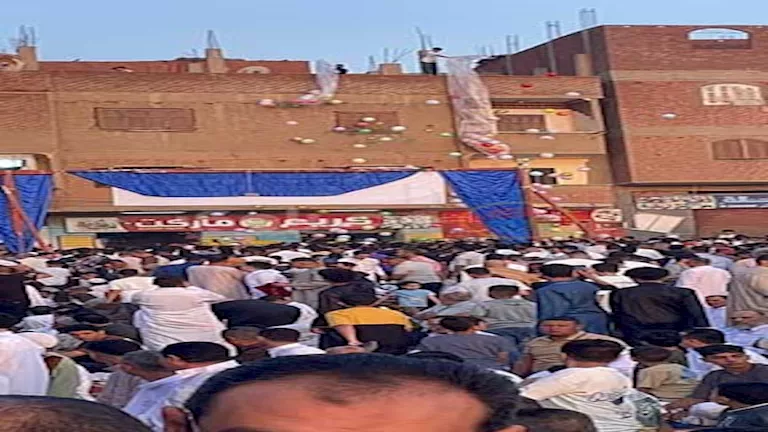 زينة البالونات ت embellish أجواء صلاة عيد الأضحى في الباجور (صور) زينة البالونات ت embellish أجواء صلاة عيد الأضحى في الباجور (صور)