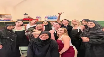 سائحات دوليات يكتشفن فنون الطهي التقليدي من صعيد مصر في الأقصر
