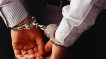 سائق في حلوان يتعرض لراكبة ويكتشفه الأمن بعد محاولة تحطيم هاتفها