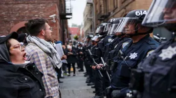 سان فرانسيسكو: apprehending around 60 individuals amid protests against immigration raids.