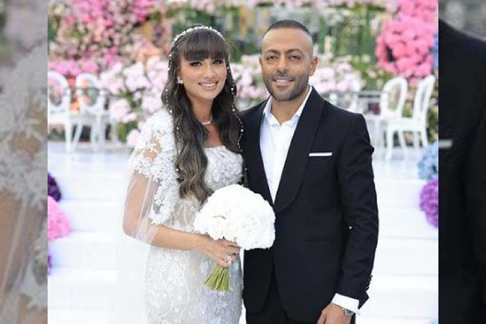 «سايصابني الألم».. نانسي نور تؤدي أغنية لزوجها تامر عاشور مباشرة (فيديو) «سايصابني الألم».. نانسي نور تؤدي أغنية لزوجها تامر عاشور مباشرة (فيديو)