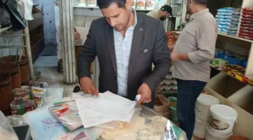 «سجائر وزيت من مصادر غير معروفة».. حملة تفتيش موسعة على الأسواق والمتاجر في الإسكندرية (صور)