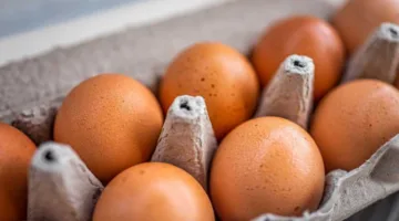 سحب 1.7 مليون بيضة من الأسواق الأمريكية نتيجة تفشي هذا المرض
