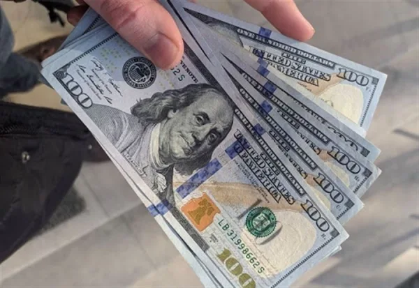 سعر الدولار اليوم، الإثنين 9 يونيو: ماذا سجل في البنك المركزي خلال رابع أيام العيد؟ سعر الدولار اليوم، الإثنين 9 يونيو: ماذا سجل في البنك المركزي خلال رابع أيام العيد؟