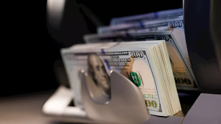 سعر الدولار ي reaches 49.57 جنيه.. أسعار العملات الأجنبية اليوم، الخميس 5 يونيو 2025 سعر الدولار ي reaches 49.57 جنيه.. أسعار العملات الأجنبية اليوم، الخميس 5 يونيو 2025