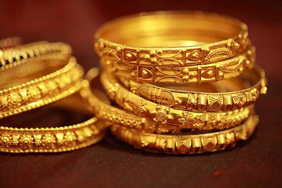 سعر الذهب اليوم الإثنين 9-6-2025: عيار 21 يتخطى 4650 جنيهًا مع بدء تعاملات الصاغة. سعر الذهب اليوم الإثنين 9-6-2025: عيار 21 يتخطى 4650 جنيهًا مع بدء تعاملات الصاغة.
