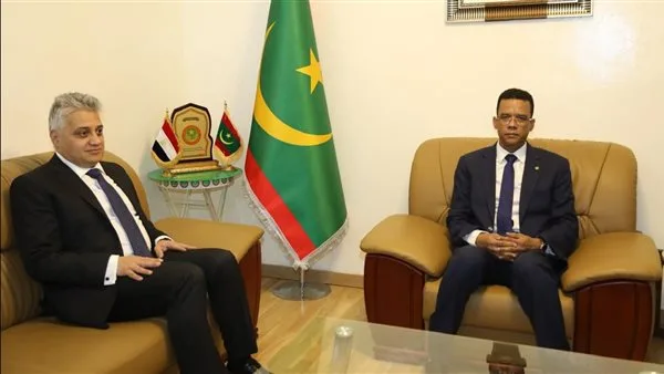 سفير مصر في نواكشوط يجتمع مع وزير الصيد والبنية التحتية البحرية في موريتانيا سفير مصر في نواكشوط يجتمع مع وزير الصيد والبنية التحتية البحرية في موريتانيا