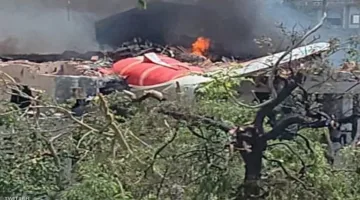 سقطت بعد 18 دقيقة من الإقلاع.. ما الذي حصل للطائرة الهندية المنكوبة؟