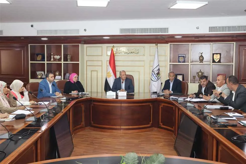 سكرتير عام بني سويف يلتقي برؤساء المدن لمتابعة قضايا التصالح في مخالفات البناء سكرتير عام بني سويف يلتقي برؤساء المدن لمتابعة قضايا التصالح في مخالفات البناء