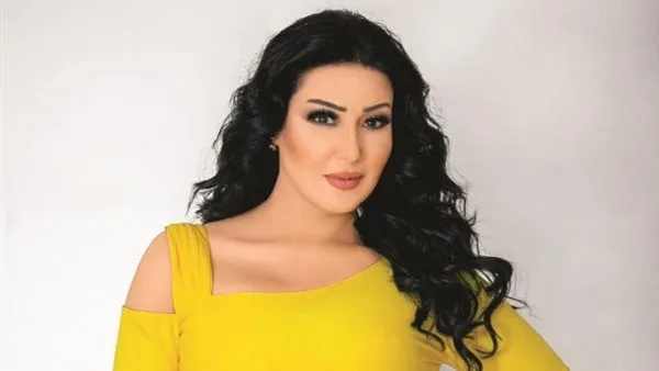 سمية الخشاب ترد على الانتقادات: لا أحتاج لتتر يحمل اسمي سمية الخشاب ترد على الانتقادات: لا أحتاج لتتر يحمل اسمي