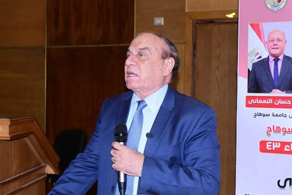 سمير فرج: إيران تتفوق على إسرائيل.. وطهران انجرفت وراء الفخ ولم تستعد للرد بشكل جيد. سمير فرج: إيران تتفوق على إسرائيل.. وطهران انجرفت وراء الفخ ولم تستعد للرد بشكل جيد.