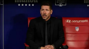 سيميوني: عندما يواجه إنريكي تحديًا، باريس يتدخل ويشتري له لاعبًا بـ70 مليون يورو