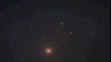شاهد: الصواريخ الإيرانية تضرب شمال إسرائيل