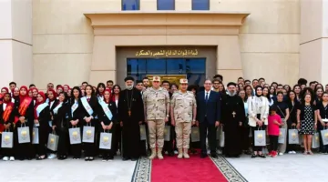 شباب المغتربين والدراسة في الخارج يلتقون بقادة وحدات الصاعقة والمظلات