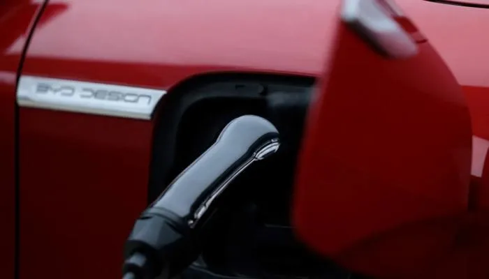 شبكة BYD للشحن السريع تتجه نحو أوروبا.. سرعة مشابهة لتعبئة الوقود شبكة BYD للشحن السريع تتجه نحو أوروبا.. سرعة مشابهة لتعبئة الوقود