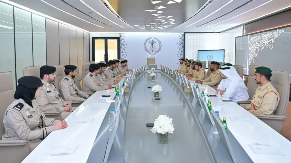 شرطة الشارقة تُشارك أنظمتها الذكية مع شرطة دبي شرطة الشارقة تُشارك أنظمتها الذكية مع شرطة دبي