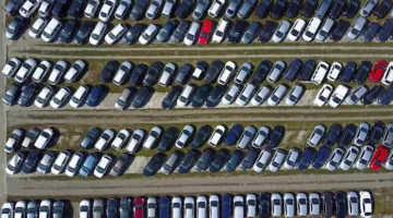 شركات السيارات الأمريكية تدعو إلى التحرك ضد القيود الصينية على المعادن النادرة