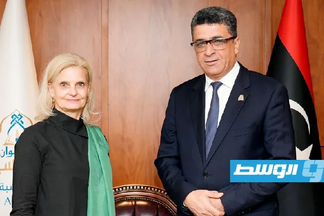 شكشك يناقش مع فريق المراجعة من البعثة الأممية سبل مكافحة الفساد والحفاظ على المال العام شكشك يناقش مع فريق المراجعة من البعثة الأممية سبل مكافحة الفساد والحفاظ على المال العام