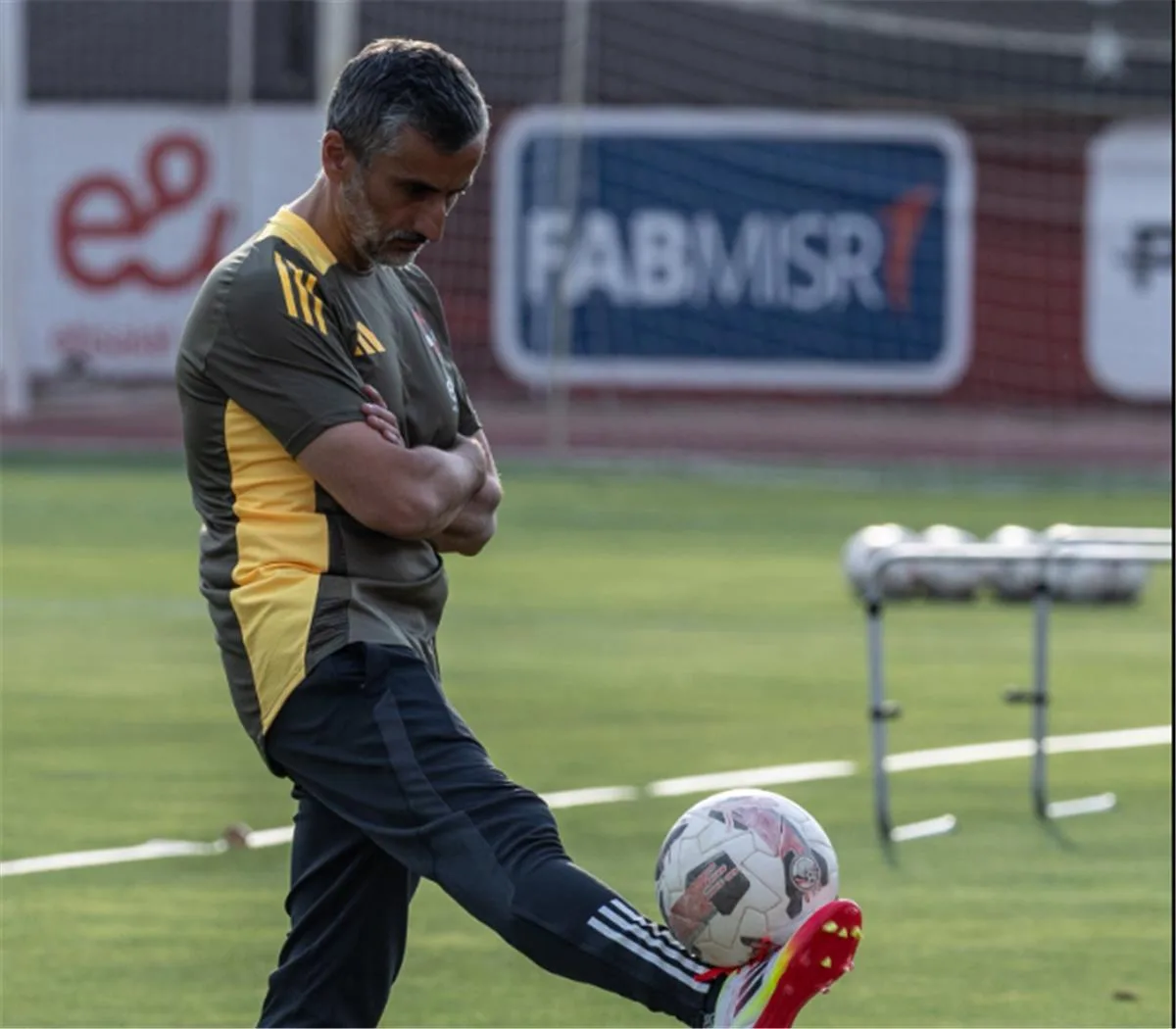 شوبير ينبه الجماهير حول تشكيل الأهلي في كأس العالم للأندية.. ويشير إلى احتمال حدوث نزاعات شوبير ينبه الجماهير حول تشكيل الأهلي في كأس العالم للأندية.. ويشير إلى احتمال حدوث نزاعات