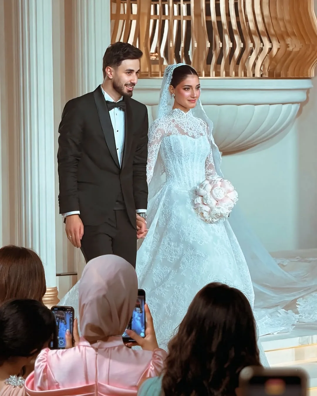 دخول العروسان قاعة الاحتفال
