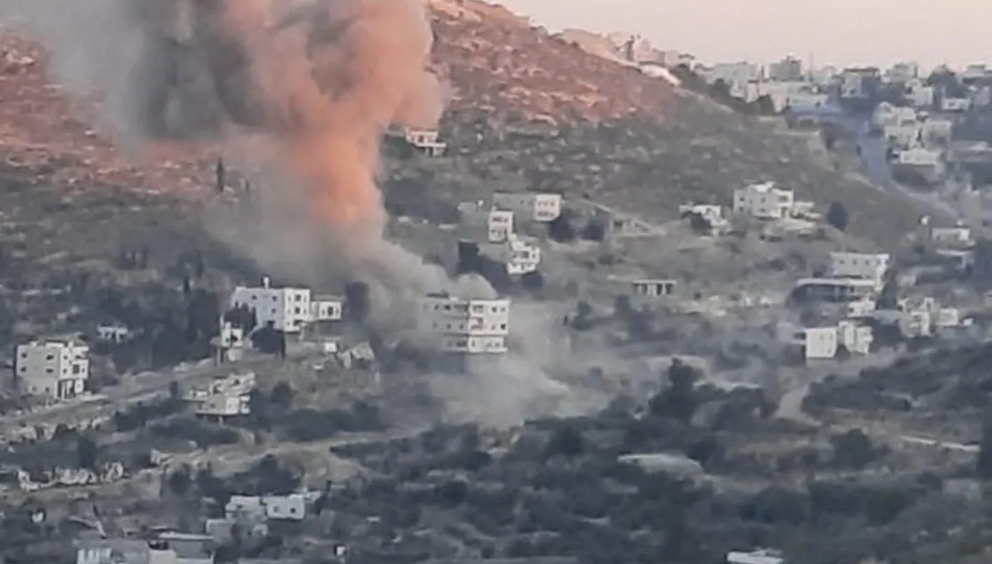 صاروخ يمني يستهدف إسرائيل… وانفجار في القدس (شاهد الفيديو) صاروخ يمني يستهدف إسرائيل… وانفجار في القدس (شاهد الفيديو)
