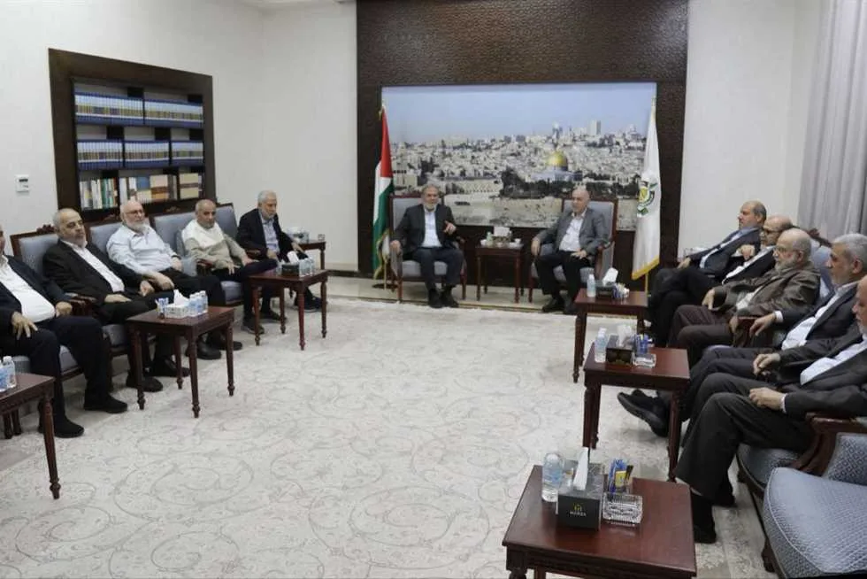 صحيفة عبرية: إسرائيل ترفض إرسال وفد إلى الدوحة وتلقي اللوم على «حماس» لعدم التعاون صحيفة عبرية: إسرائيل ترفض إرسال وفد إلى الدوحة وتلقي اللوم على «حماس» لعدم التعاون