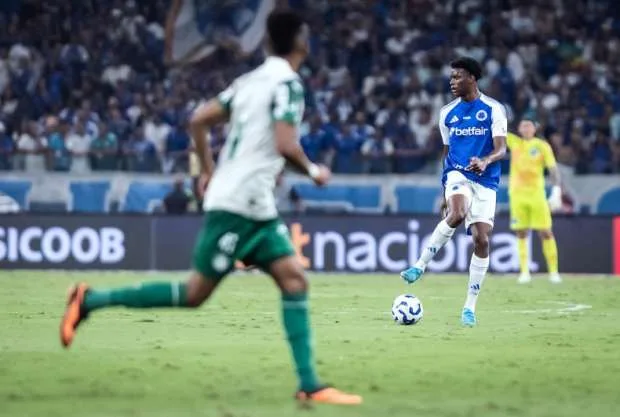 صدمة جديدة لمنافس الأهلي.. بالميراس يتعرض للهزيمة أمام كروزيرو في الدوري البرازيلي صدمة جديدة لمنافس الأهلي.. بالميراس يتعرض للهزيمة أمام كروزيرو في الدوري البرازيلي