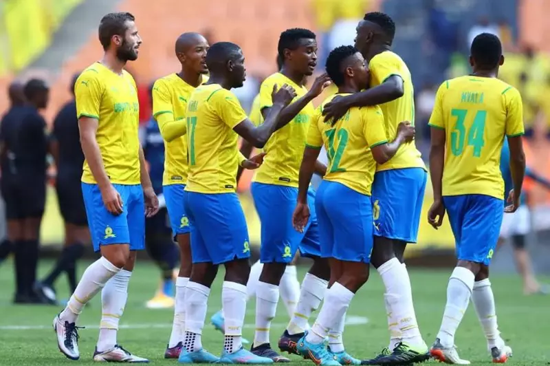 صن داونز يضيّق الفارق مع بيراميدز في مباراة الإياب من نهائي دوري أبطال أفريقيا صن داونز يضيّق الفارق مع بيراميدز في مباراة الإياب من نهائي دوري أبطال أفريقيا