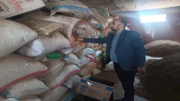 ضبط 10 آلاف سيجارة مقلدة في مستودع بكفر الشيخ (صور) ضبط 10 آلاف سيجارة مقلدة في مستودع بكفر الشيخ (صور)