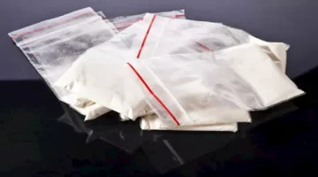 ضبط رجل بتهمة حيازة مخدرات في العمرانية: تذاكر هيروين وترامادول