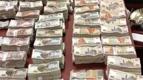 ضبط قضايا تهريب غير قانوني للعملات الأجنبية بقيمة 5 ملايين جنيه ضبط قضايا تهريب غير قانوني للعملات الأجنبية بقيمة 5 ملايين جنيه