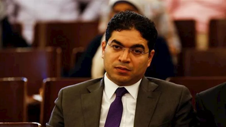 ضياء الدين داوود: الادعاء بدعم القضية لا يبرر تهديد الأمن القومي المصري ضياء الدين داوود: الادعاء بدعم القضية لا يبرر تهديد الأمن القومي المصري