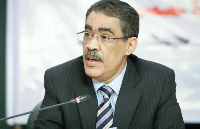 ضياء رشوان مناصرًا لـ«قافلة الصمود»: «ابتعدوا عن التصرف مثل الدب الذي أنهى حياة رفيقه» ضياء رشوان مناصرًا لـ«قافلة الصمود»: «ابتعدوا عن التصرف مثل الدب الذي أنهى حياة رفيقه»