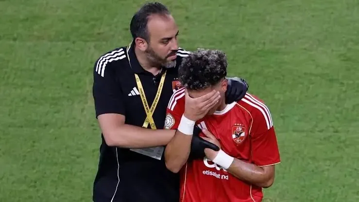 طبيب الأهلي: عملية إمام عاشور في ميامي حققت نجاحاً، واللاعب سيبدأ مرحلة التأهيل قريباً. طبيب الأهلي: عملية إمام عاشور في ميامي حققت نجاحاً، واللاعب سيبدأ مرحلة التأهيل قريباً.
