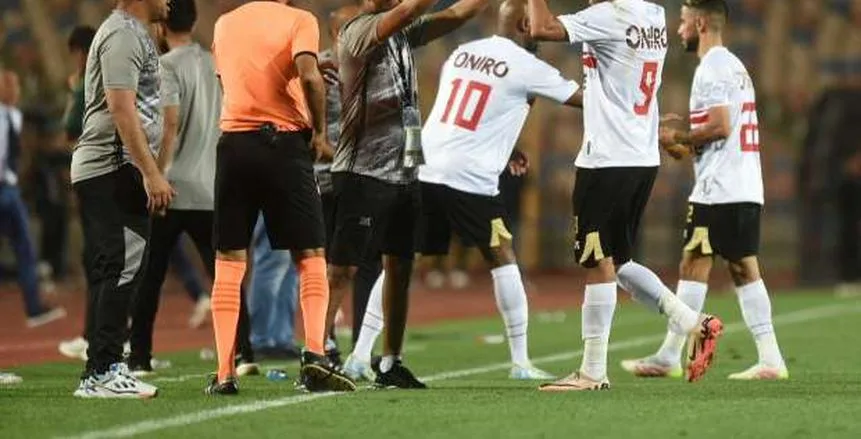 طبيب الزمالك: ثلاثة لاعبين شاركوا في مباراة بيراميدز رغم إصاباتهم طبيب الزمالك: ثلاثة لاعبين شاركوا في مباراة بيراميدز رغم إصاباتهم