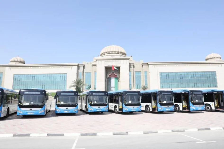 «طرق الشارقة» تنفذ خطة مسبقة لـ5600 رحلة خلال العطلة «طرق الشارقة» تنفذ خطة مسبقة لـ5600 رحلة خلال العطلة