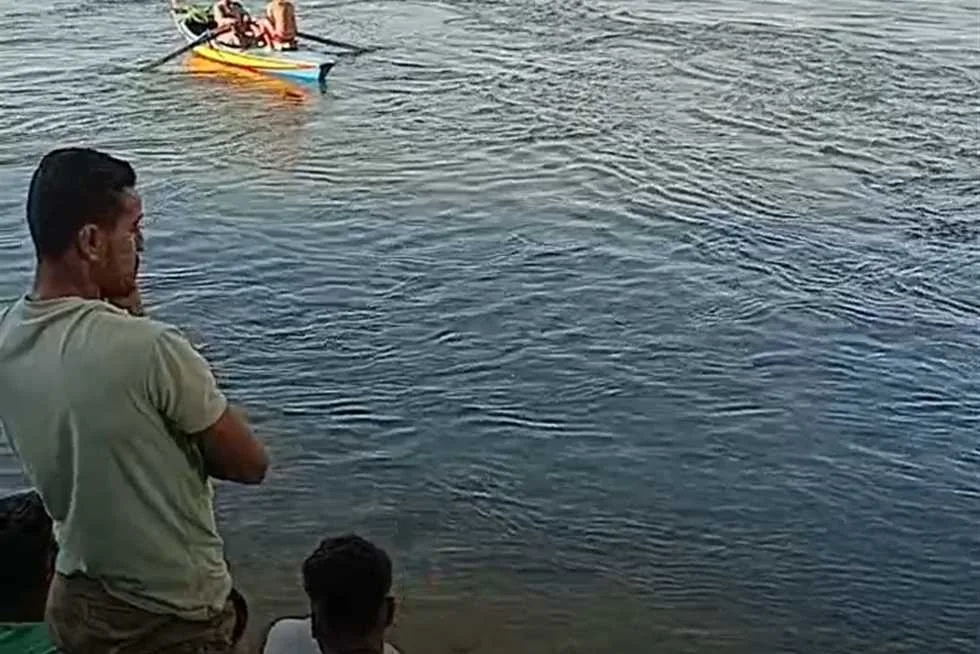 طفل يتعرض للغرق في نهر النيل بالمنيا خلال اللعب طفل يتعرض للغرق في نهر النيل بالمنيا خلال اللعب