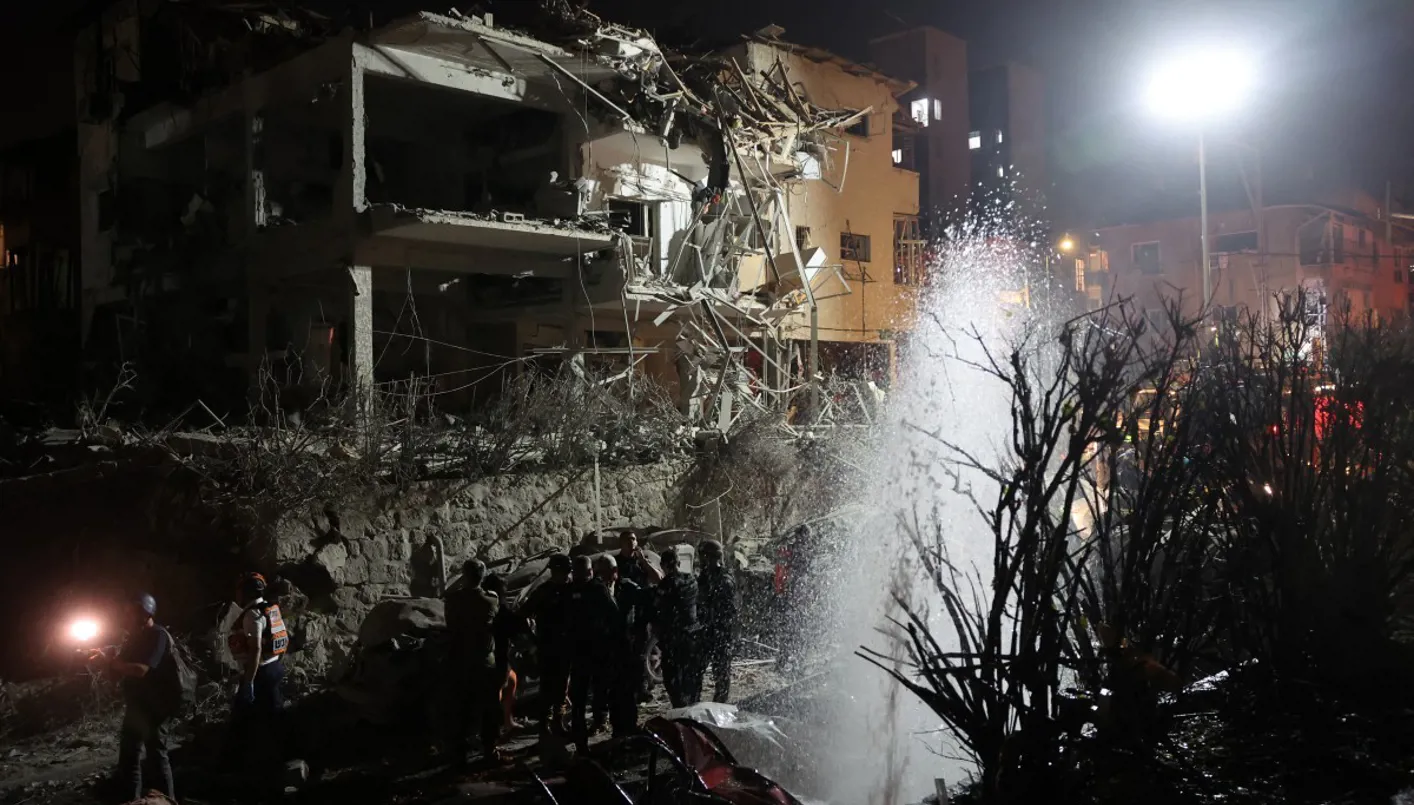 عاجل – إطلاق صواريخ إيرانية جديدة نحو إسرائيل… و’حادث خطير’ في تل أبيب عاجل – إطلاق صواريخ إيرانية جديدة نحو إسرائيل… و’حادث خطير’ في تل أبيب