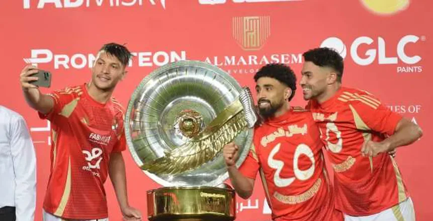 عاجل.. رد مثير من أحمد سالم حول تهنئة الأهلي بفوزهم بالدوري عاجل.. رد مثير من أحمد سالم حول تهنئة الأهلي بفوزهم بالدوري