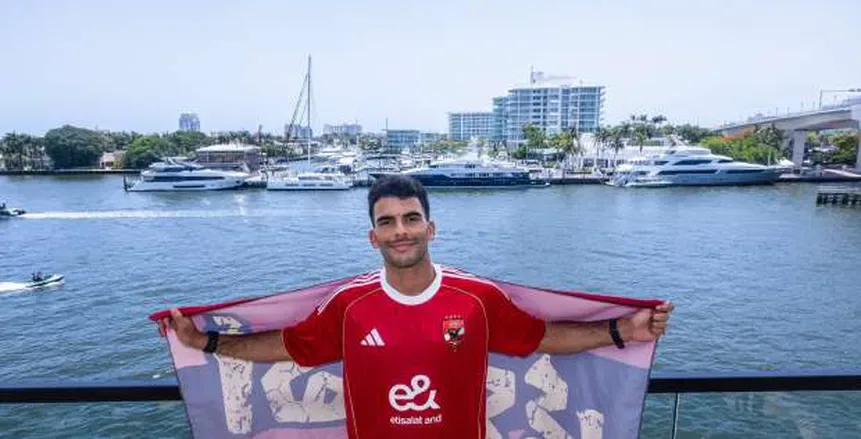 عاجل.. زيزو يوضح ردود أفعال لاعبي الزمالك بعد انتقاله إلى الأهلي عاجل.. زيزو يوضح ردود أفعال لاعبي الزمالك بعد انتقاله إلى الأهلي