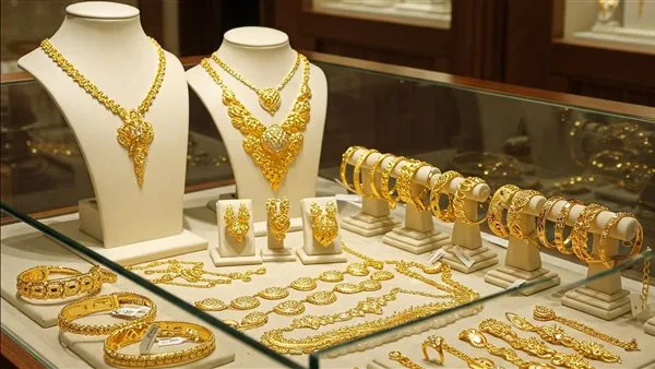 عاجل | مواصلة استقرار أسعار الذهب في الإمارات.. وعيار 24 يبلغ 403.00 درهم عاجل | مواصلة استقرار أسعار الذهب في الإمارات.. وعيار 24 يبلغ 403.00 درهم