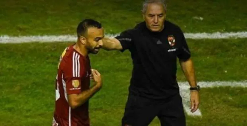عاجل.. هل تعرضت للظلم من كولر؟.. أفشة يعلق بشكل مفاجئ على علاقته بالمدرب السابق للأهلي عاجل.. هل تعرضت للظلم من كولر؟.. أفشة يعلق بشكل مفاجئ على علاقته بالمدرب السابق للأهلي