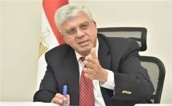 “عاشور”: أكاديمية البحث العلمي والتكنولوجيا تسهم بشكل رئيسي في تحقيق أهداف الاستراتيجية الوطنية للتعليم العالي