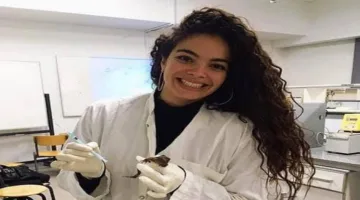 عاشور يهنئ أول سيدة مصرية تحصل على جائزة أفضل دكتوراه في الصيدلة في منطقة باريس