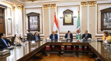 “عبد الصادق” يؤكد على أهمية الالتزام بقواعد البحث العلمي واحترام الملكية الفكرية