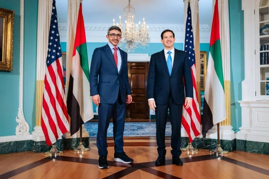 عبدالله بن زايد ووزير الخارجية الأمريكي يناقشان العلاقات الاستراتيجية والأحداث الإقليمية عبدالله بن زايد ووزير الخارجية الأمريكي يناقشان العلاقات الاستراتيجية والأحداث الإقليمية