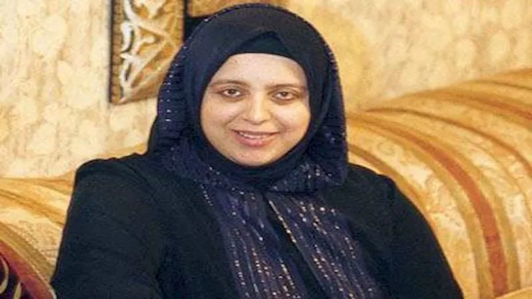 عبير الشرقاوي: والدي كان عادلاً ولم يكن يجامل أحداً. عبير الشرقاوي: والدي كان عادلاً ولم يكن يجامل أحداً.