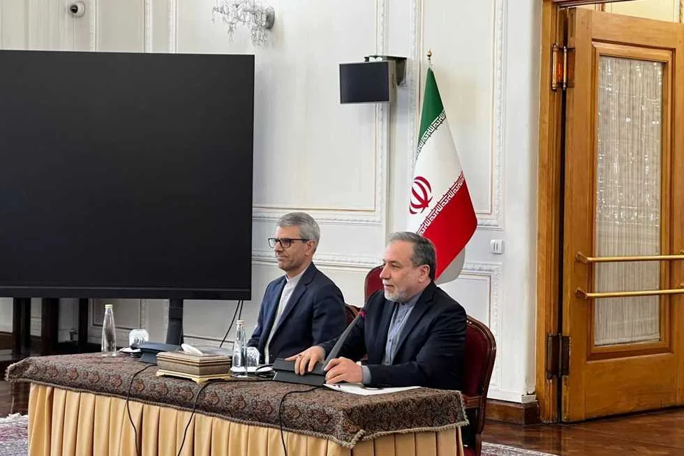 عراقجي: نرغب في تجنب امتداد الحرب إلى دول أخرى عراقجي: نرغب في تجنب امتداد الحرب إلى دول أخرى