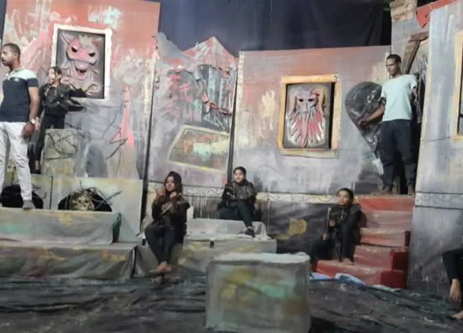 «عرض “رصد خان” لفرقة كوم أمبو في موسم المسرح (صور)» «عرض “رصد خان” لفرقة كوم أمبو في موسم المسرح (صور)»